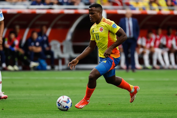 世界杯直播客户端下载-ESPN：帕尔梅拉斯2500万欧引进狼队前锋阿里亚斯进入最后阶段