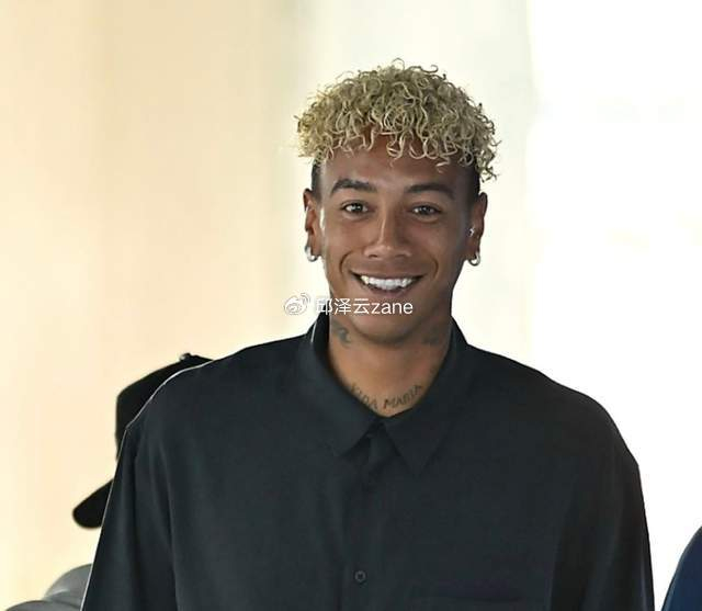 世界杯高清直播app下载中心-有钱了！中超最贵标王出炉：武汉三镇5年内第3次签下标王|卡迪斯|冬窗|尼古拉·斯坦丘|上海申花足球俱乐部|米格尔·阿齐兹_新浪体育_新浪新闻